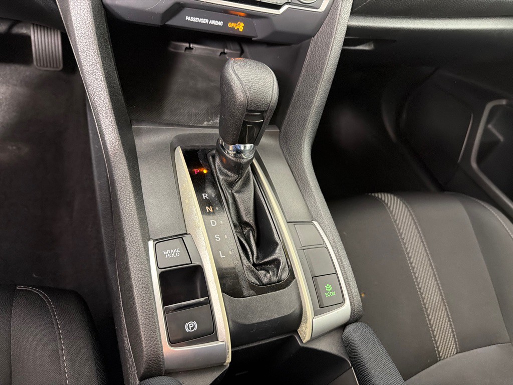 2017 Honda Civic Image 16