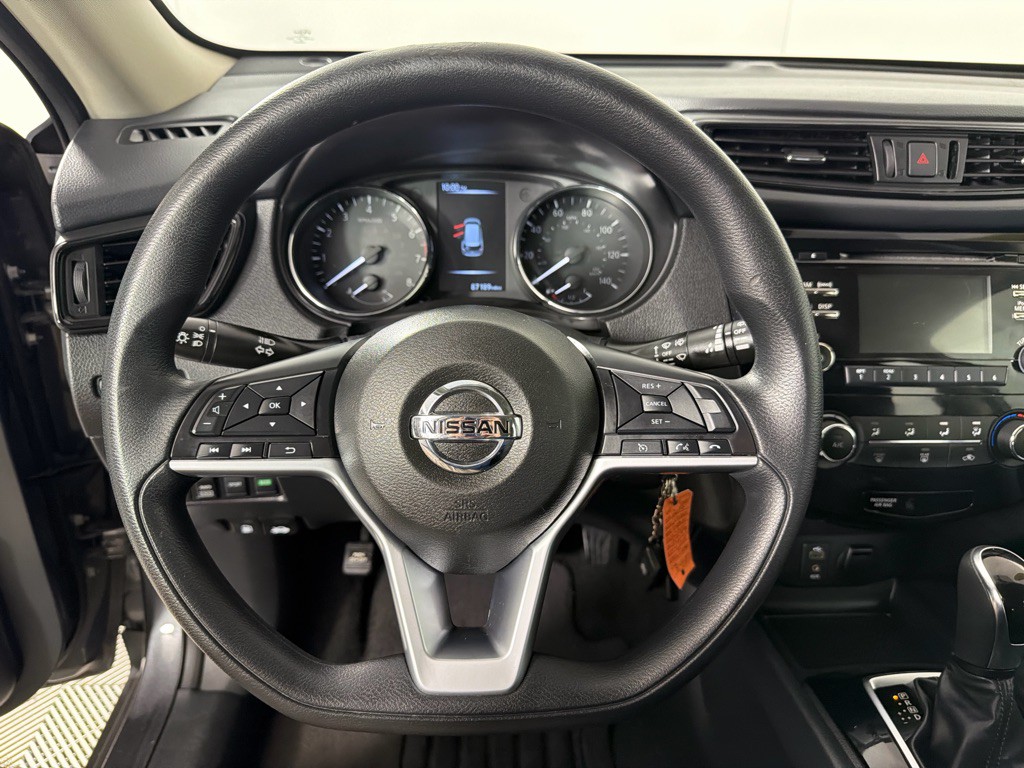 2017 Nissan Rogue Image 14