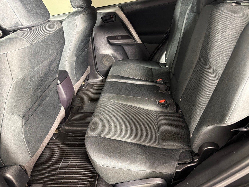 2018 Toyota Rav4 Image 18