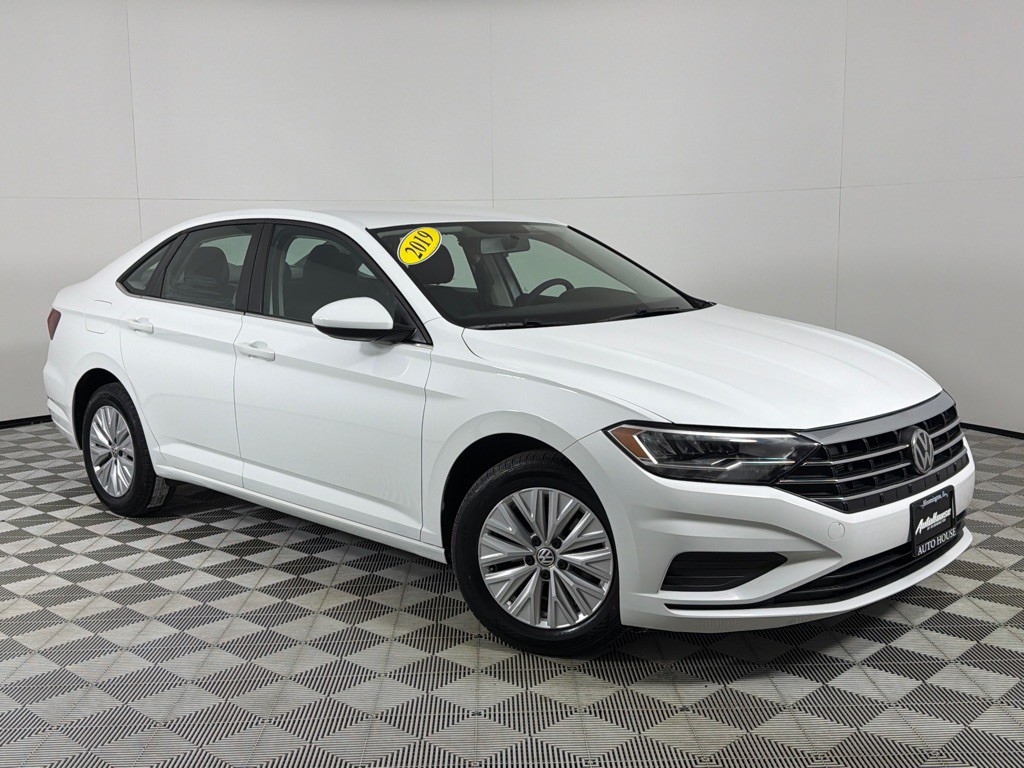 2019 Volkswagen Jetta Image 2