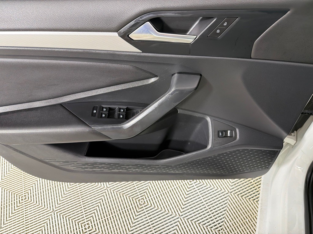 2019 Volkswagen Jetta Image 9