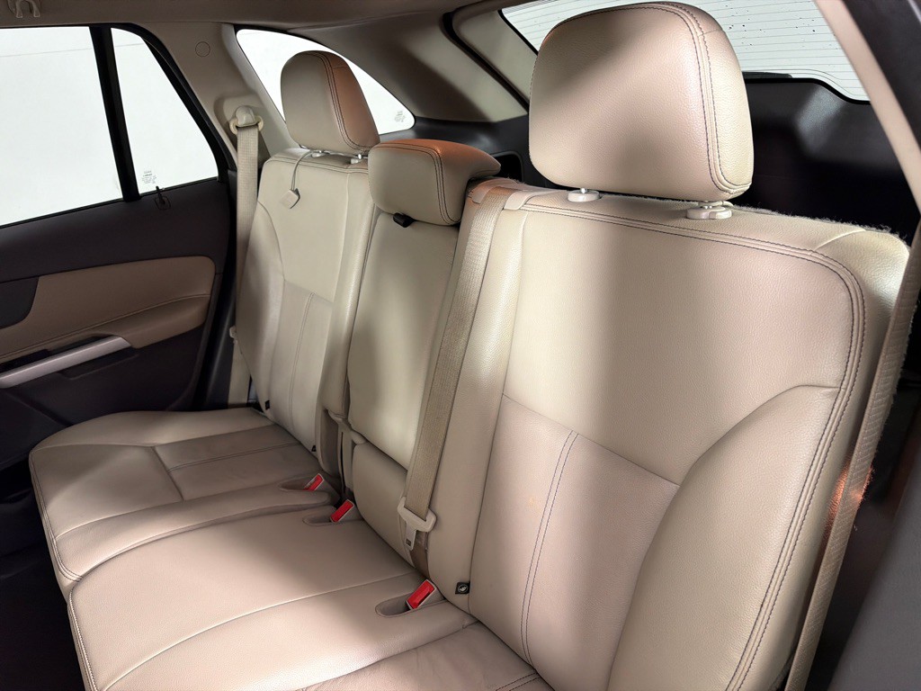 2014 Ford Edge Image 19