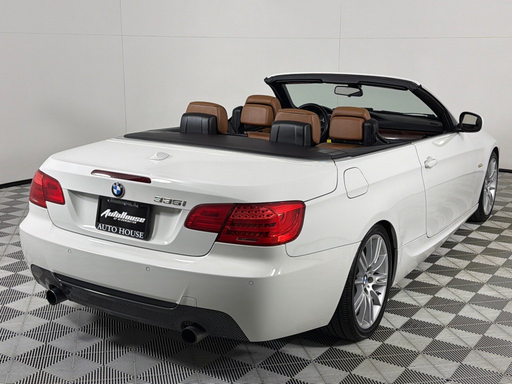 2012 BMW 3 Series Image 5