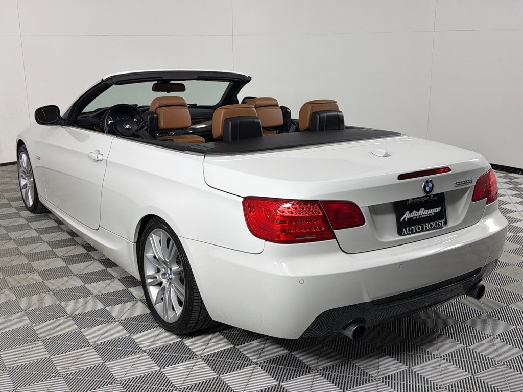 2012 BMW 3 Series Image 7