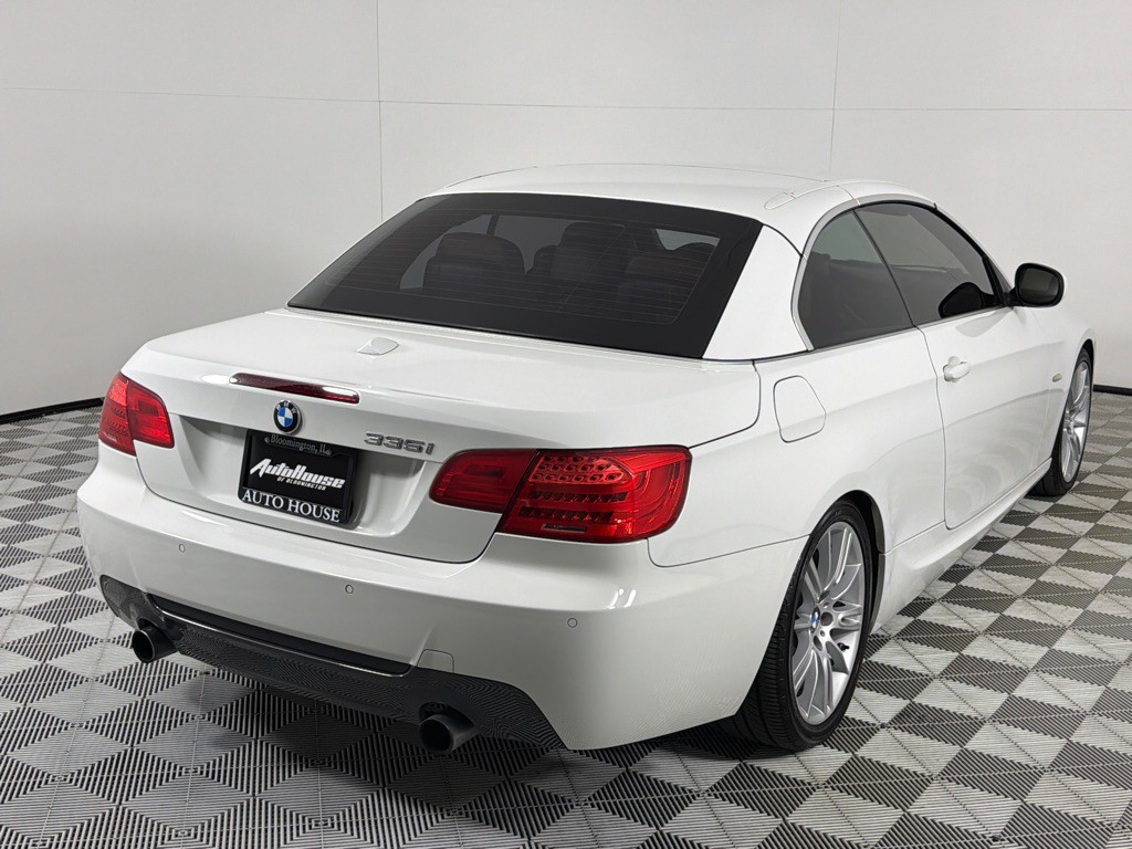 2012 BMW 3 Series Image 14