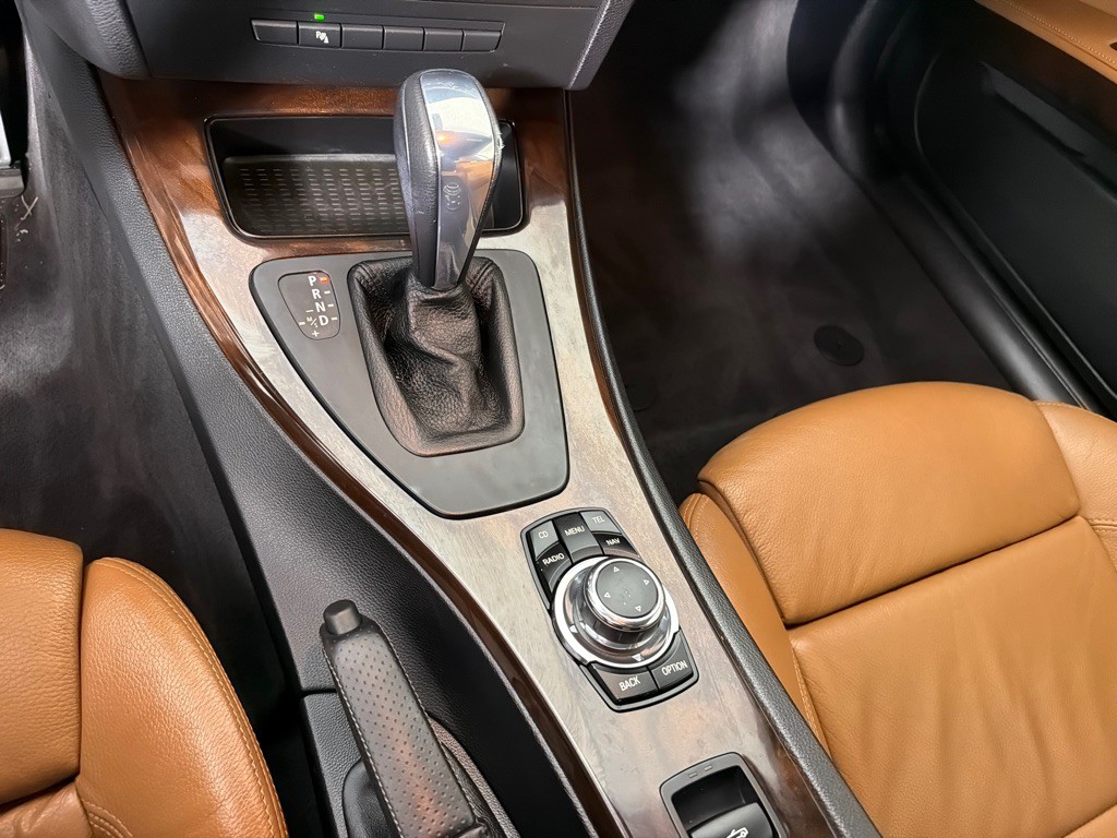 2012 BMW 3 Series Image 27