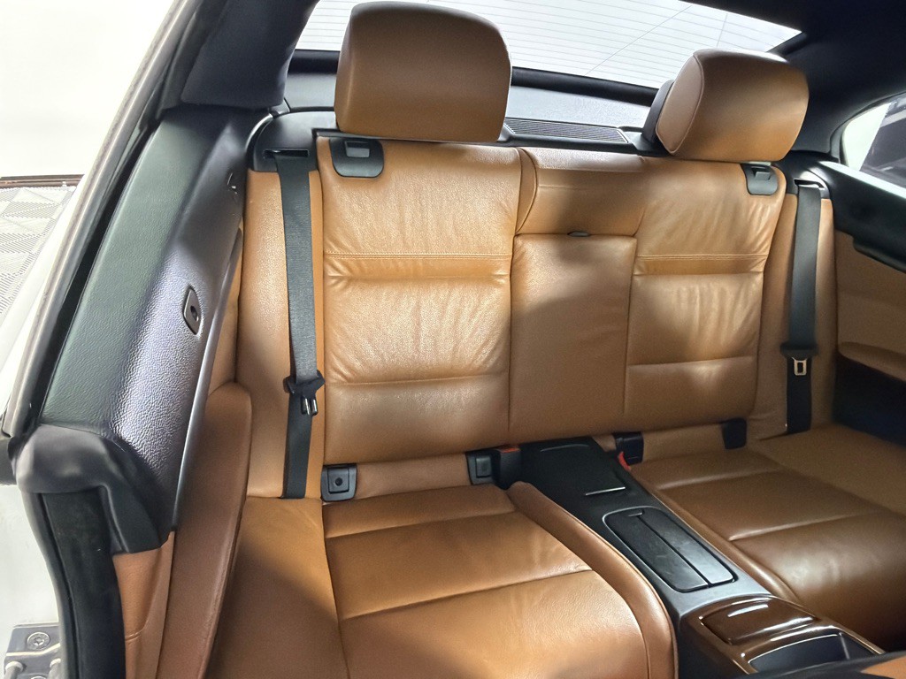 2012 BMW 3 Series Image 29