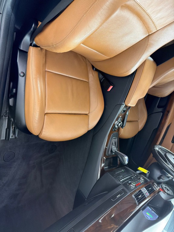 2012 BMW 3 Series Image 30