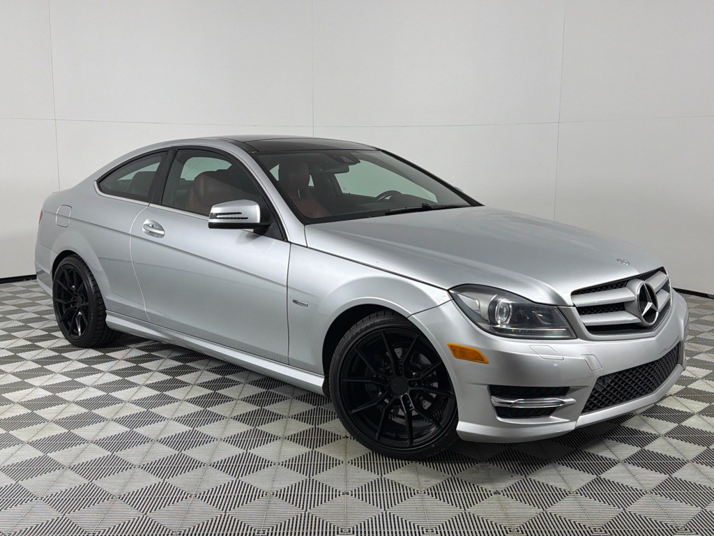 2012 Mercedes-Benz C-Class Image 2