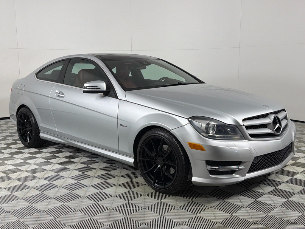 2012 Mercedes-Benz C-Class Image 3