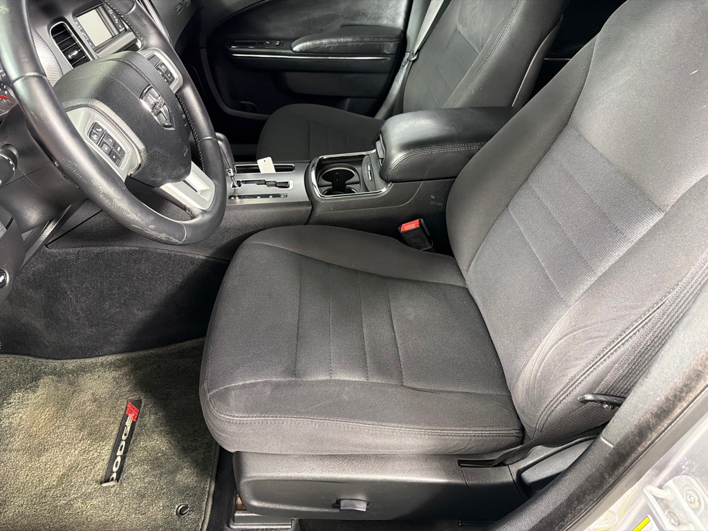 2013 Dodge Charger Image 10