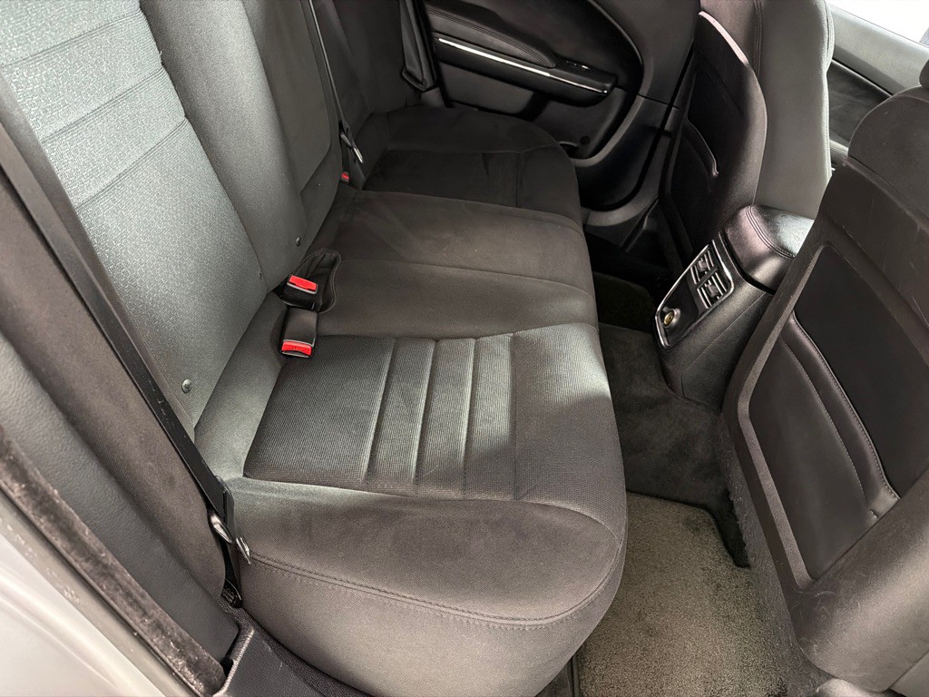 2013 Dodge Charger Image 18