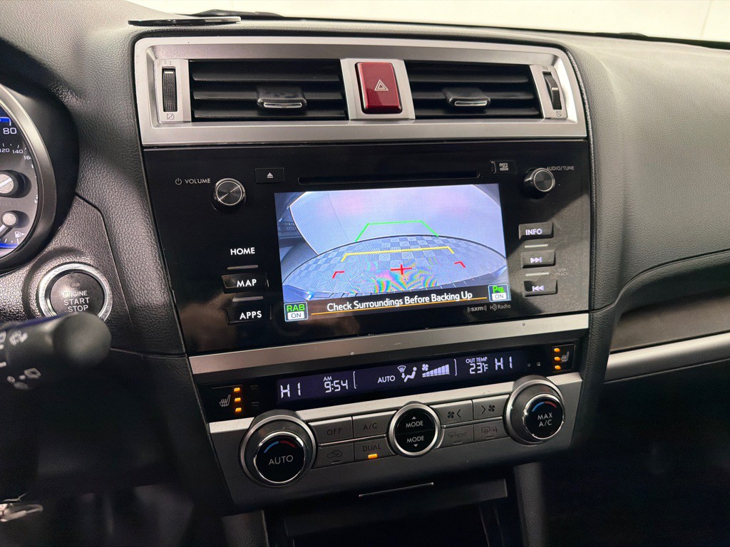 2017 Subaru Outback Image 16