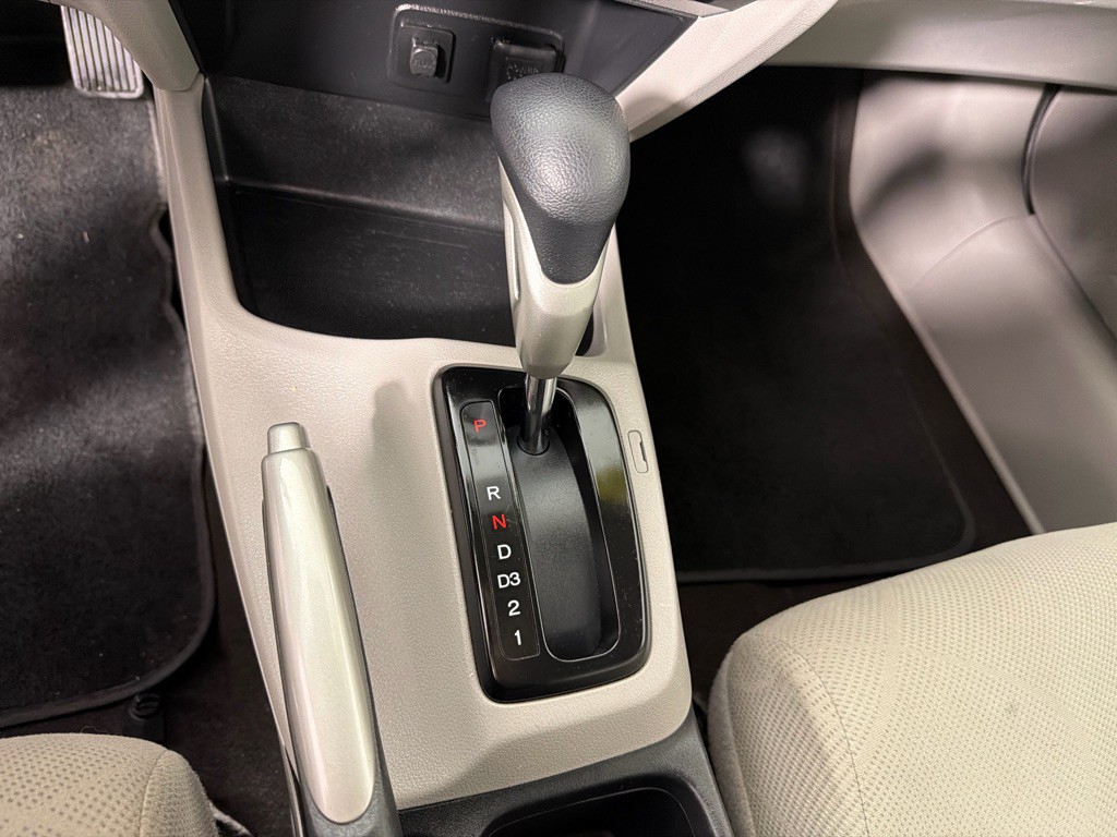 2012 Honda Civic Image 17