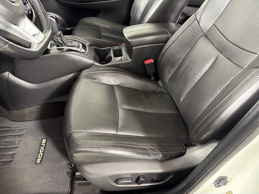 2017 Nissan Rogue Image 12