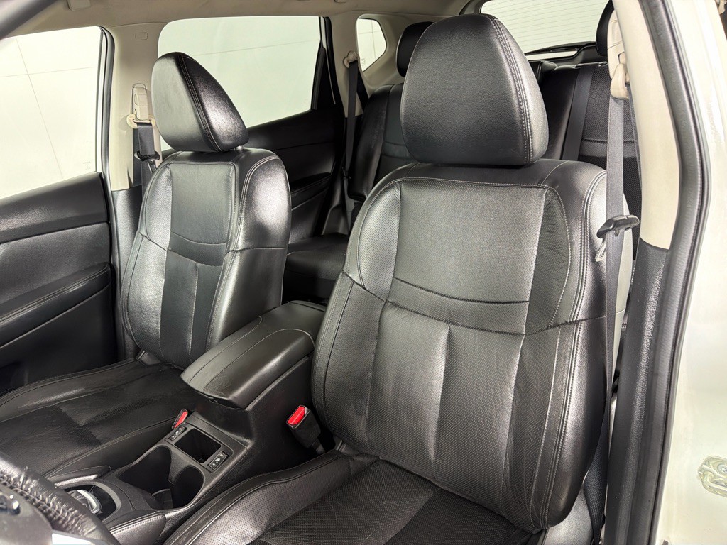 2017 Nissan Rogue Image 13