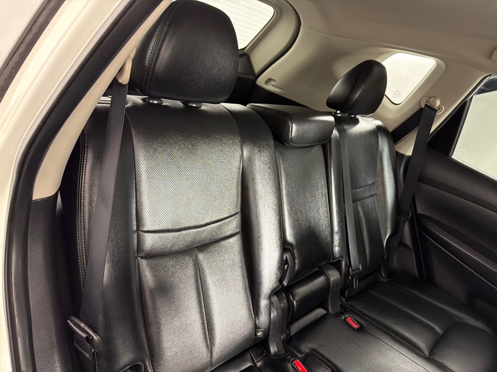 2017 Nissan Rogue Image 23