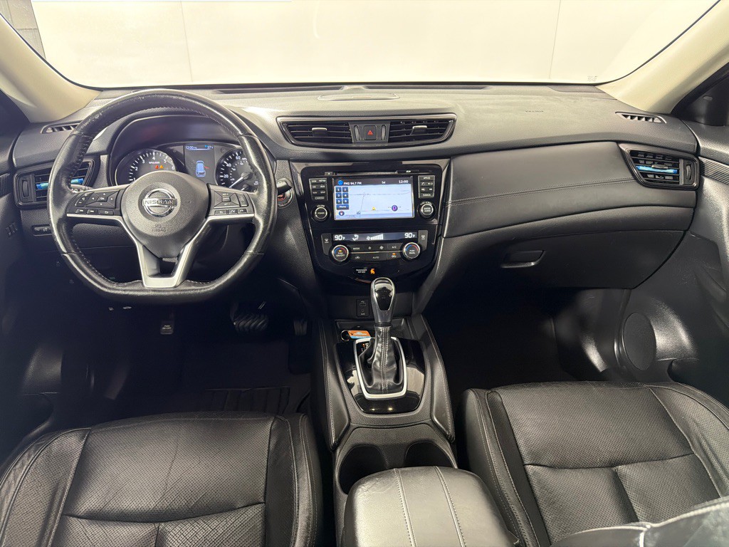 2017 Nissan Rogue Image 26