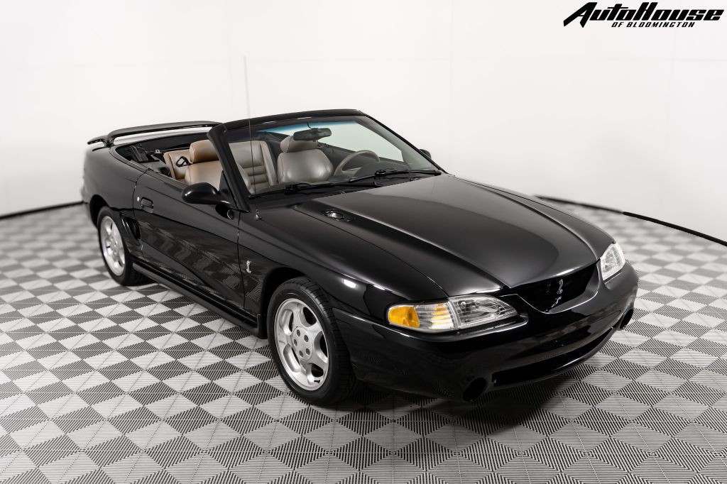 1995 Ford Mustang Image 2