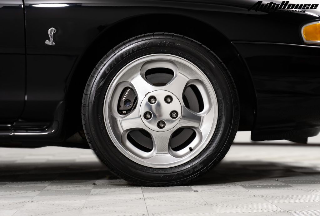 1995 Ford Mustang Image 8