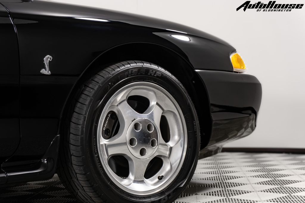 1995 Ford Mustang Image 10