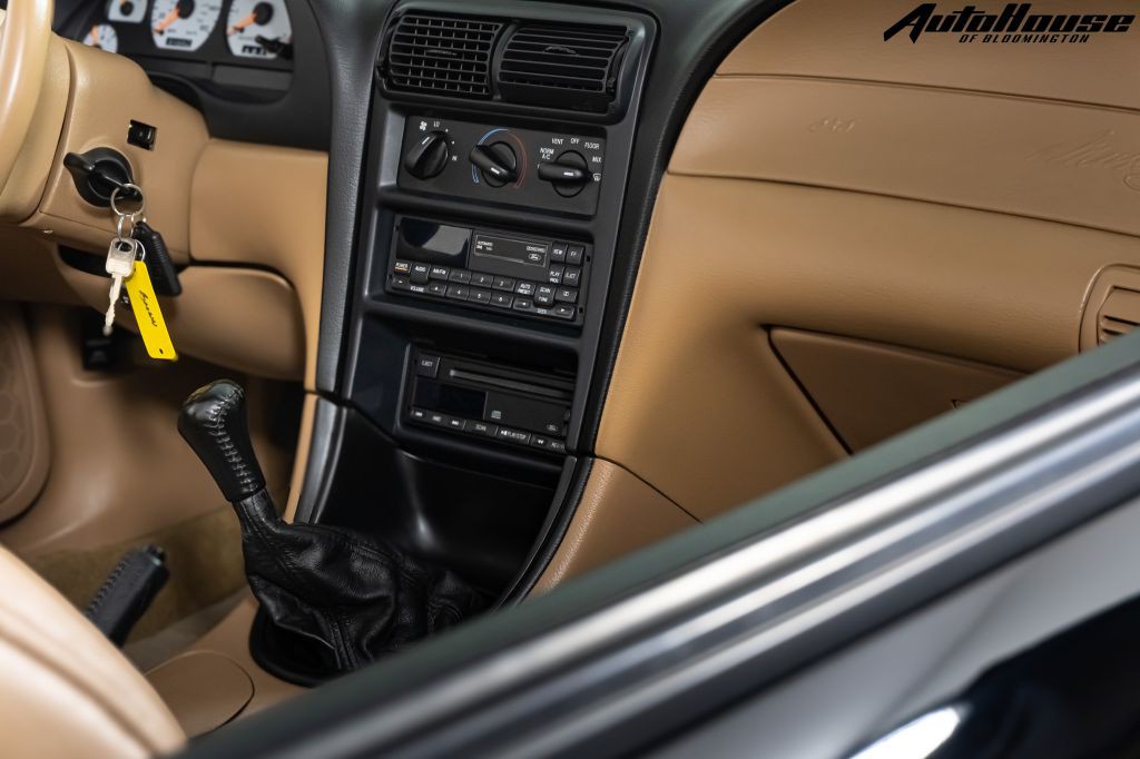 1995 Ford Mustang Image 14