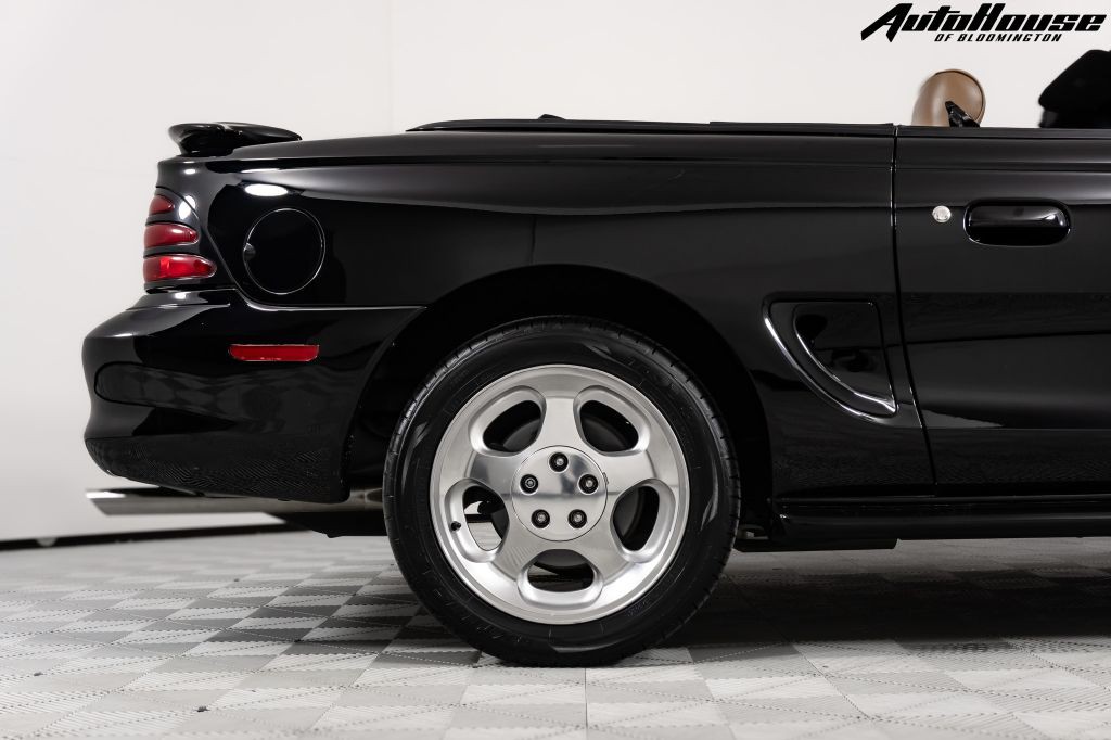 1995 Ford Mustang Image 21