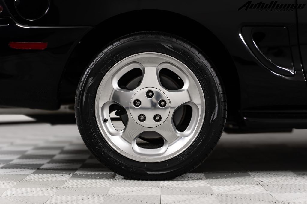 1995 Ford Mustang Image 22