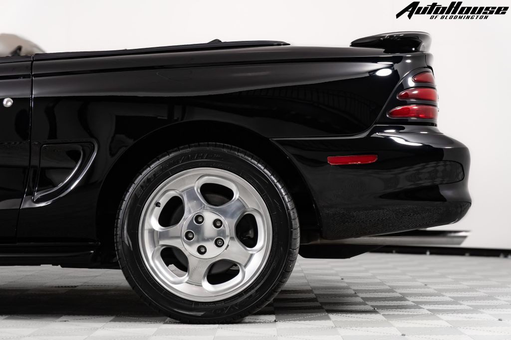 1995 Ford Mustang Image 37