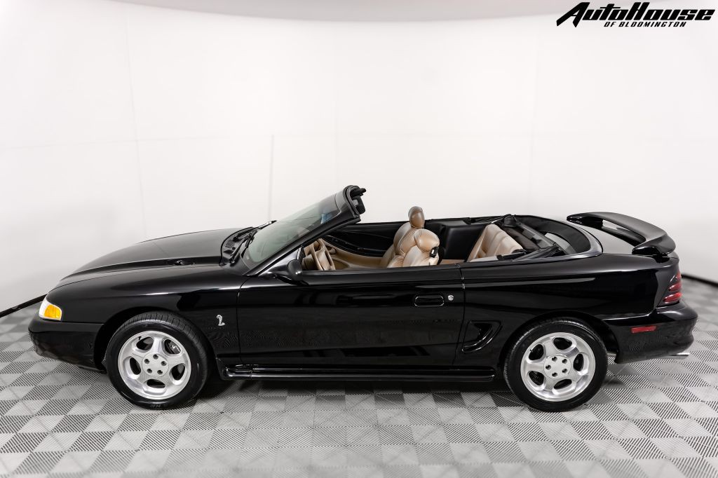 1995 Ford Mustang Image 39