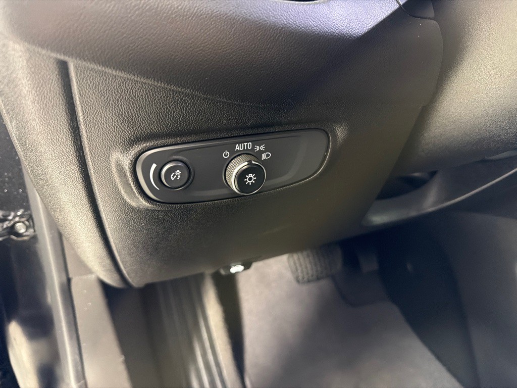 2021 Chevrolet Equinox Image 13