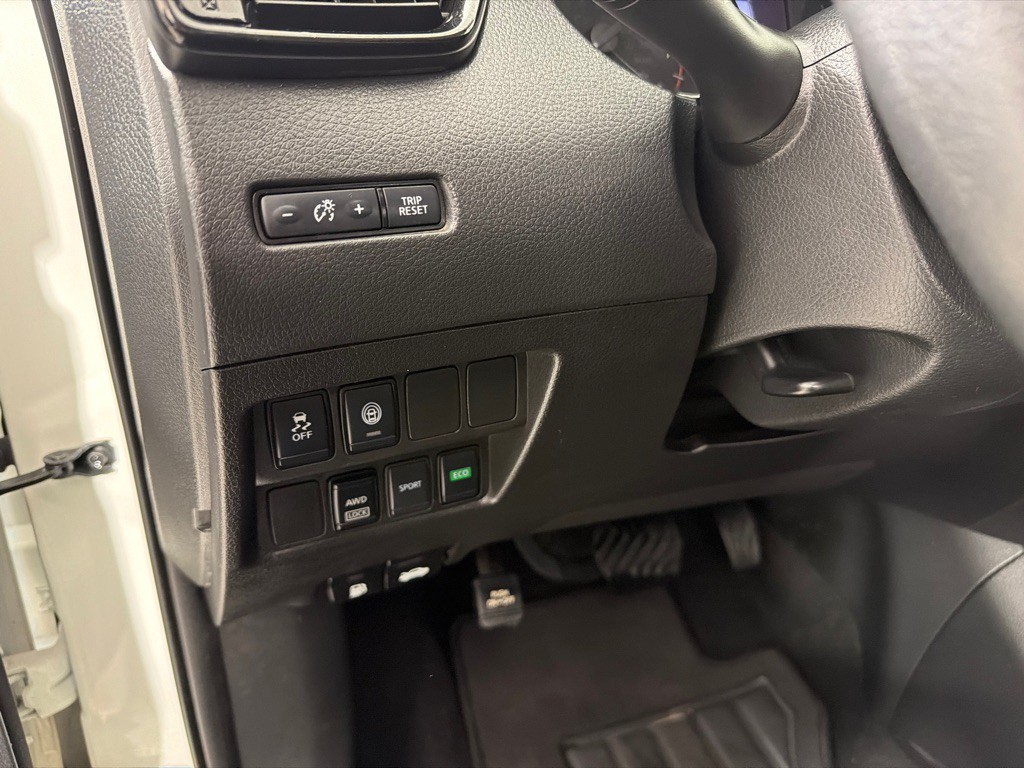 2021 Nissan Rogue Image 14