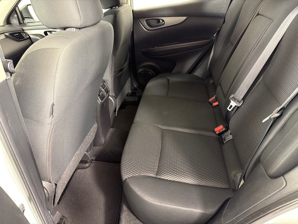 2021 Nissan Rogue Image 19