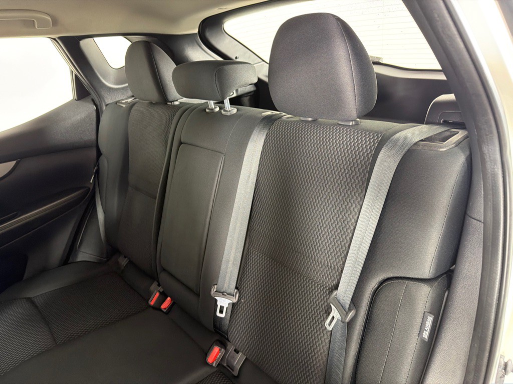 2021 Nissan Rogue Image 20