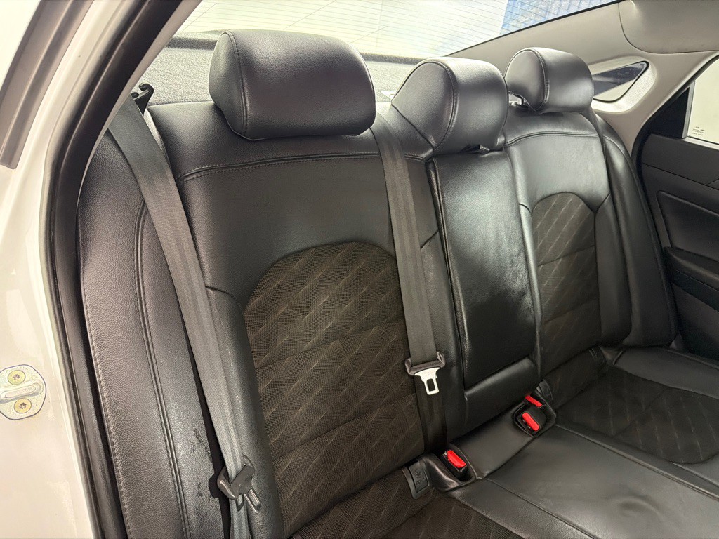 2016 Hyundai Sonata Image 22