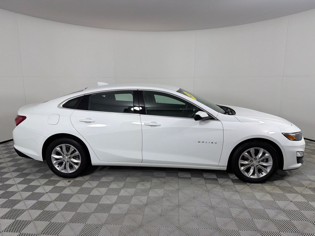 2020 Chevrolet Malibu Image 4