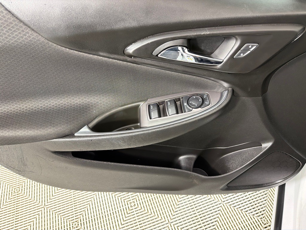 2020 Chevrolet Malibu Image 11