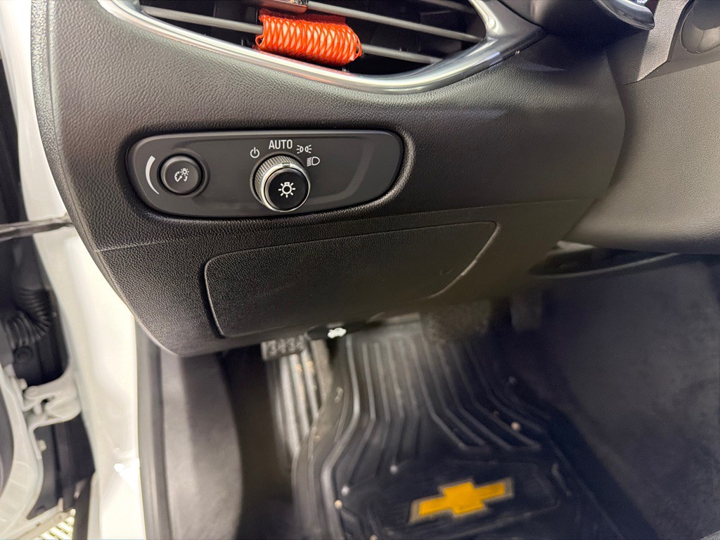 2020 Chevrolet Malibu Image 14