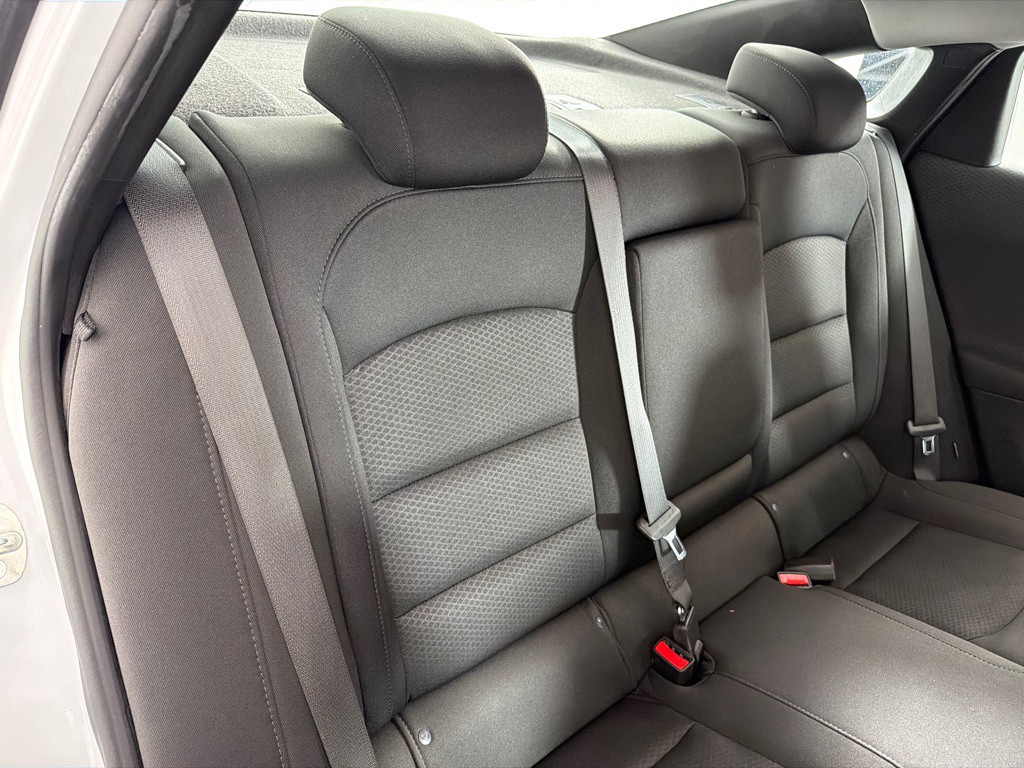 2020 Chevrolet Malibu Image 22