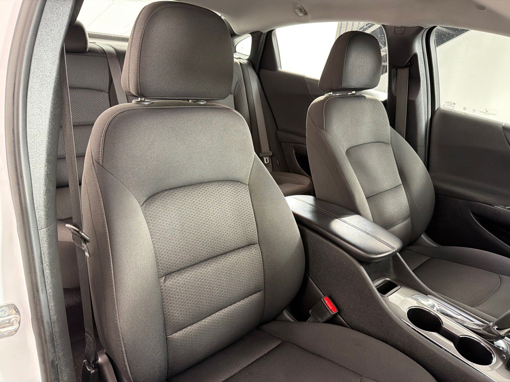 2020 Chevrolet Malibu Image 24