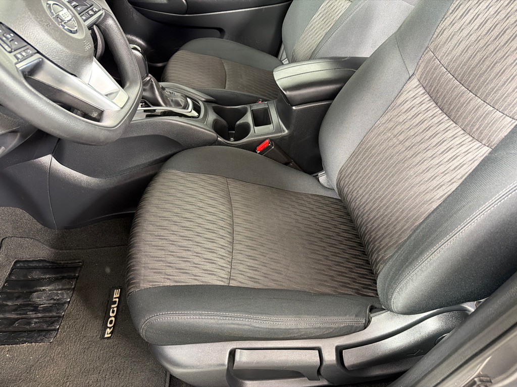 2020 Nissan Rogue Image 11