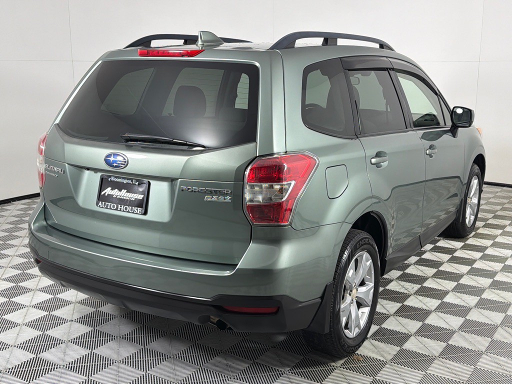 2016 Subaru Forester Image 5