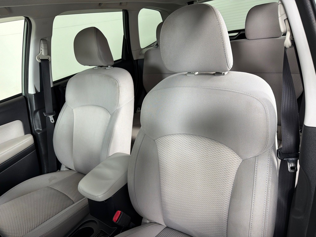 2016 Subaru Forester Image 12