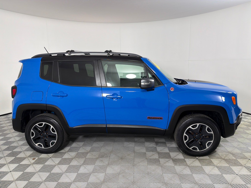 2015 Jeep Renegade Image 4