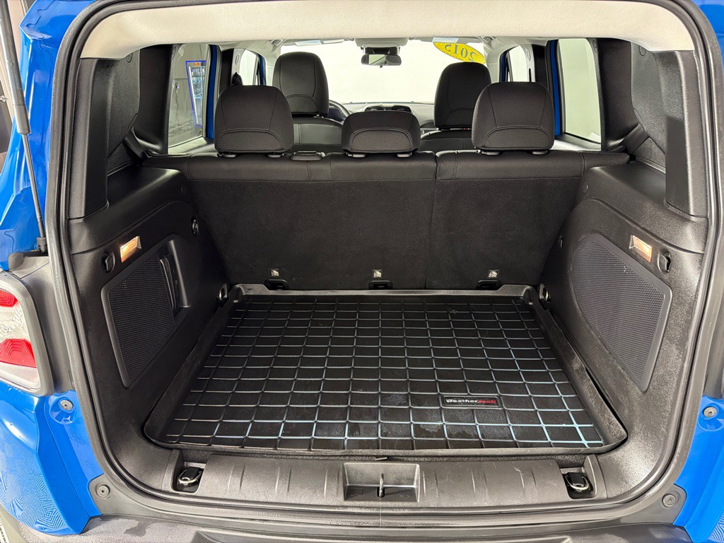 2015 Jeep Renegade Image 20