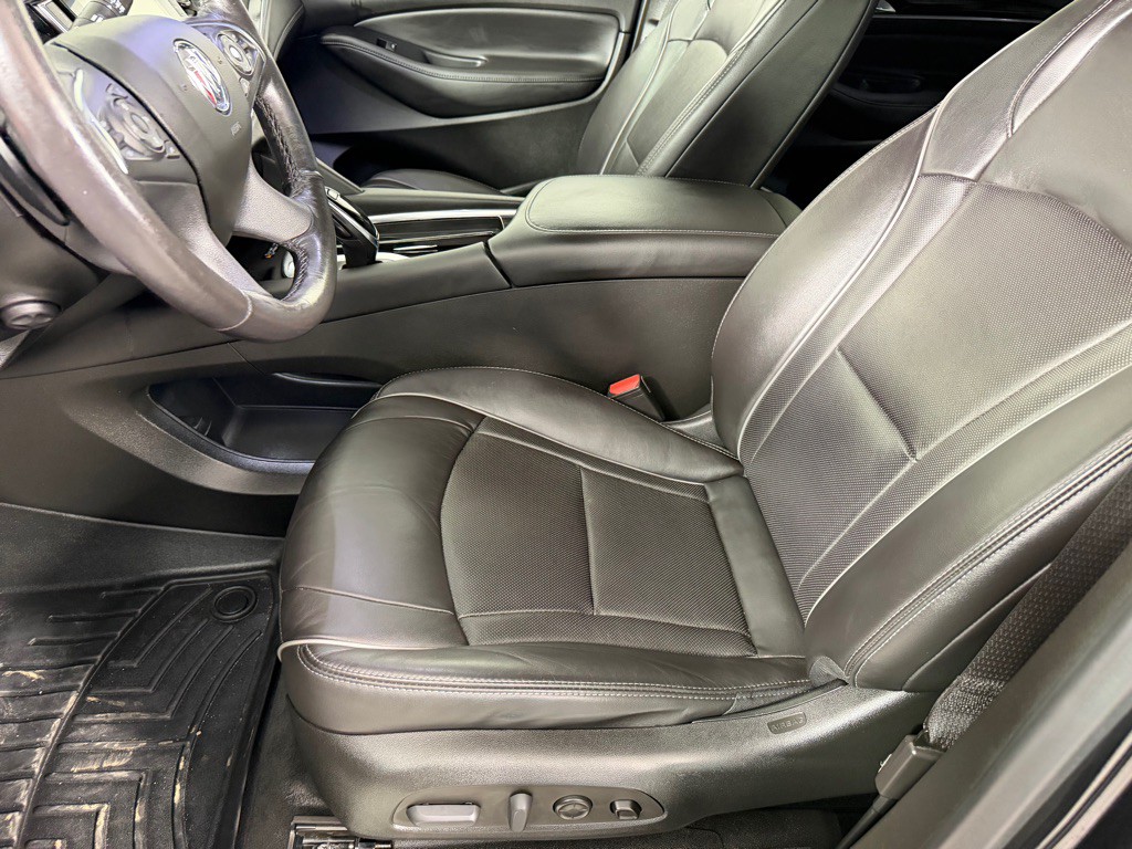 2021 Buick Enclave Image 12