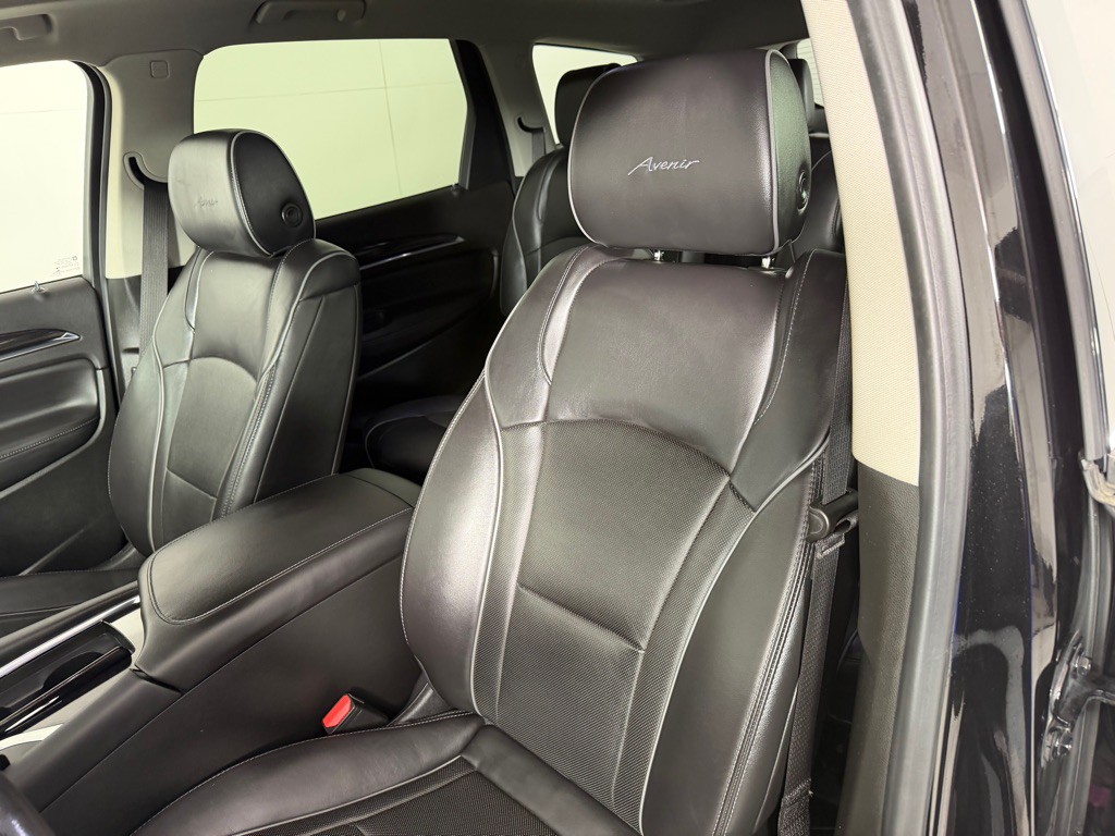 2021 Buick Enclave Image 13