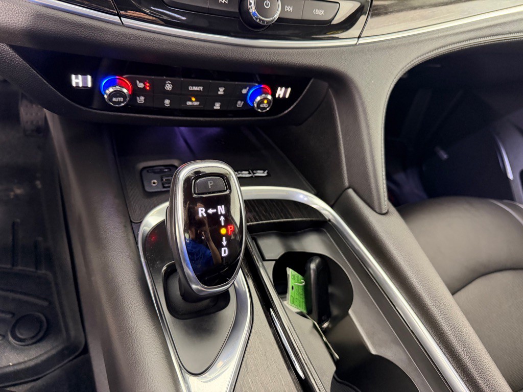 2021 Buick Enclave Image 21