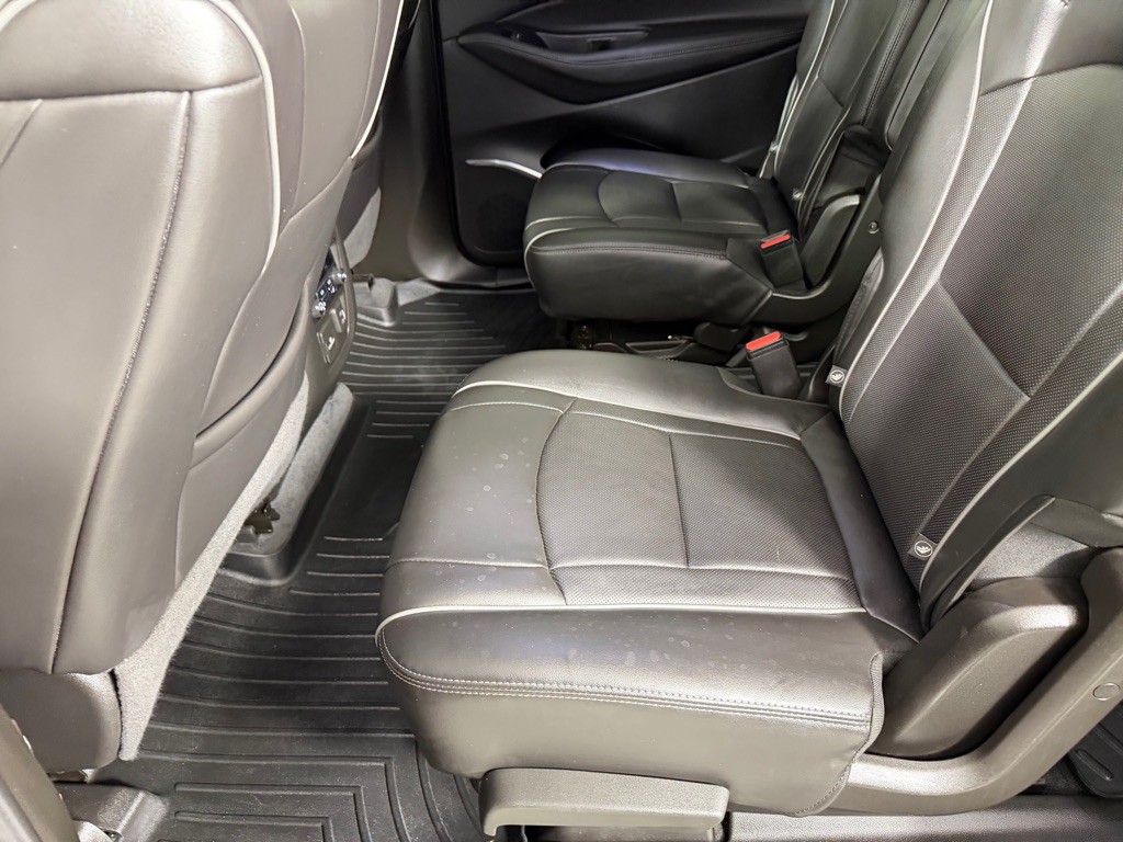 2021 Buick Enclave Image 22