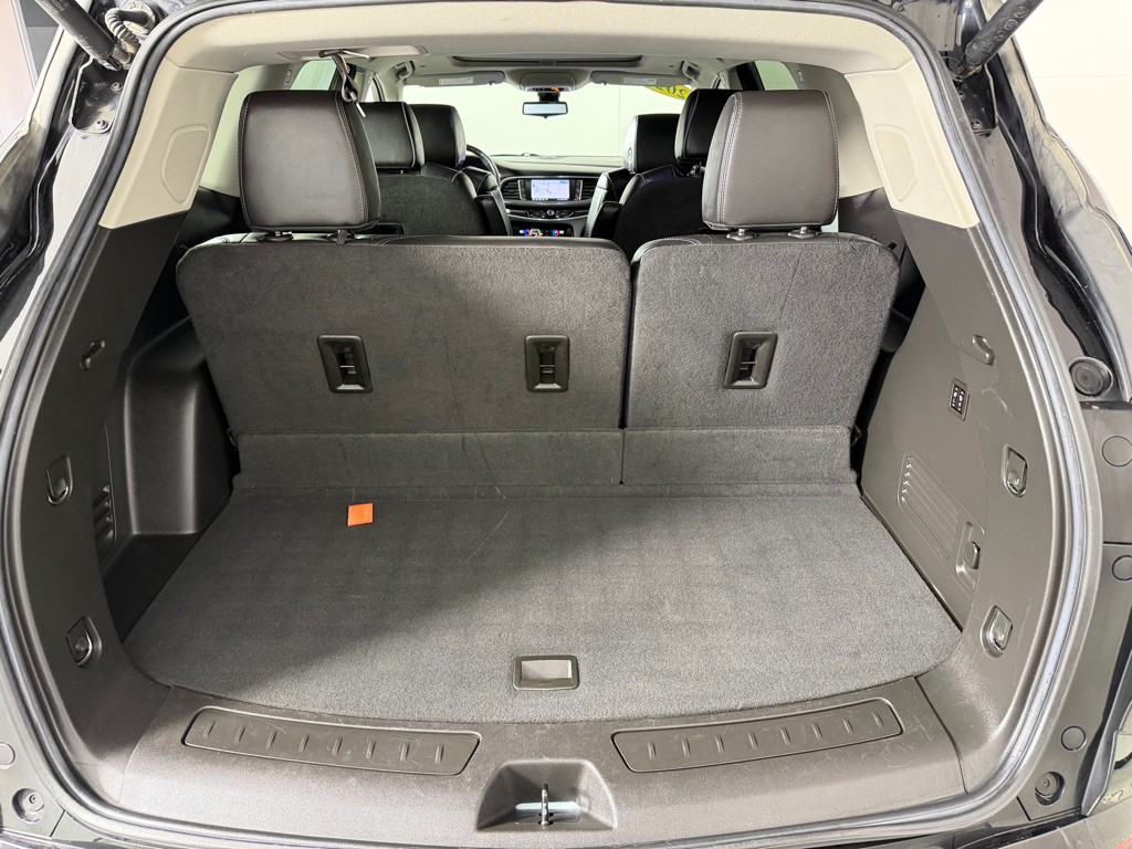 2021 Buick Enclave Image 25
